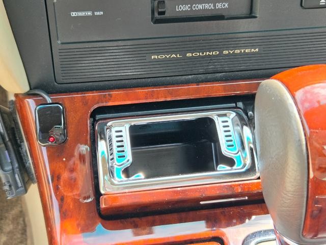 0708536A30260925W00112.jpg