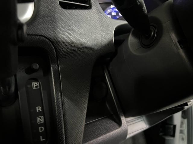 0710163A30261011W00915.jpg