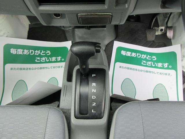 0540197A30260816W00215.jpg