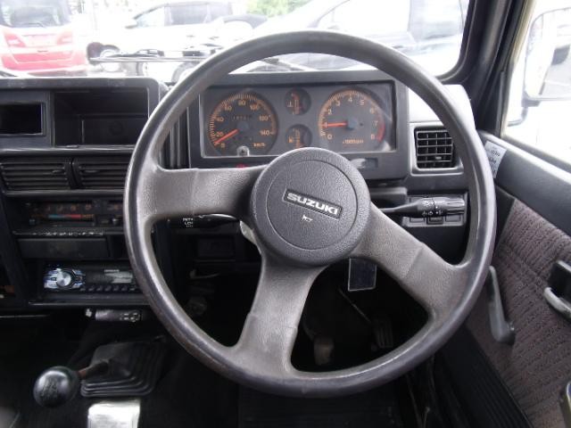 0504216A30260711W00118.jpg
