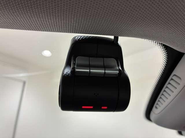 26586121_carP_l_9.jpg