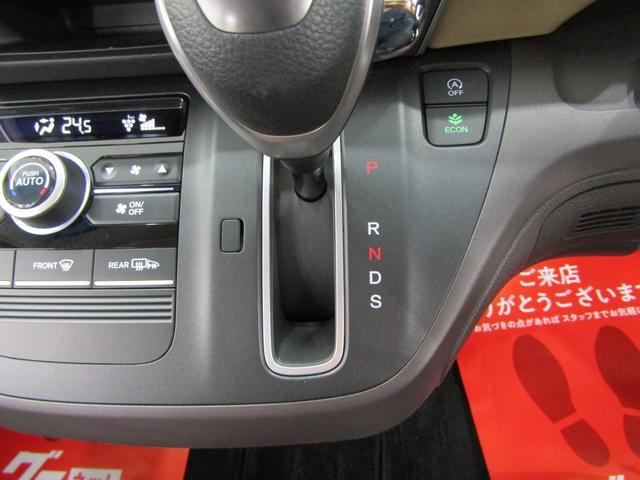 0701563A30260514W00115.jpg