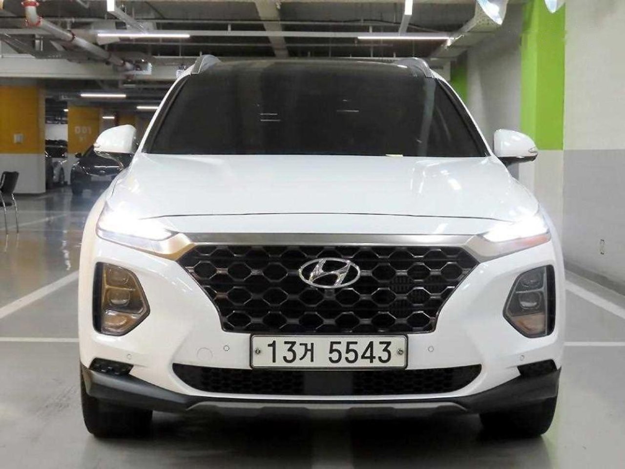 2019 Hyundai Santa, photo 1 of 1