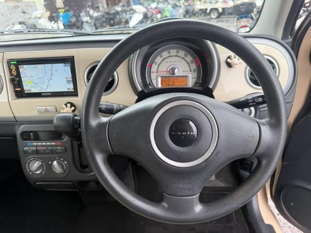 0503729A30260916W00113.jpg
