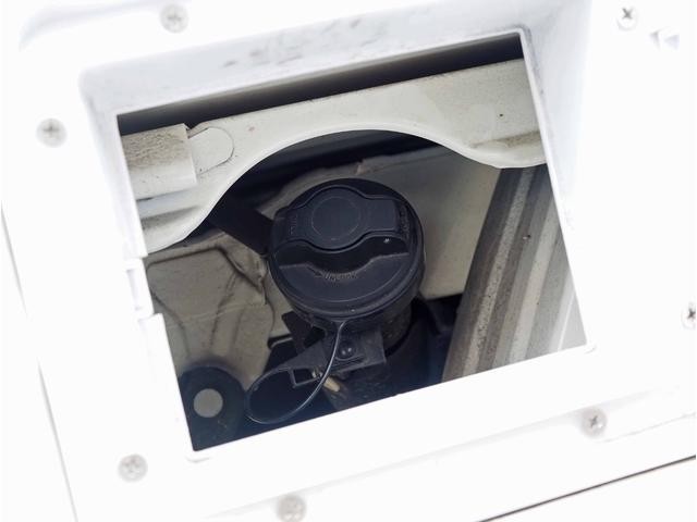 0207258A30260913W00219.jpg