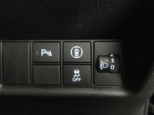 0203825A30260911W00108.jpg