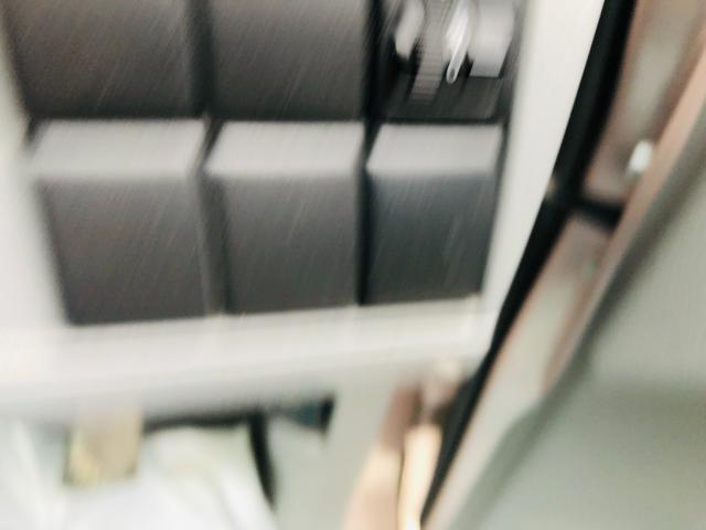 0703556A30260527W00119.jpg