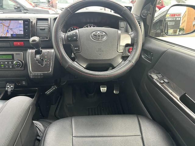 1000998A30260908W00106.jpg