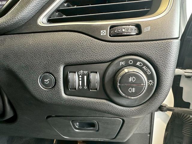 4b5bebea6e703ada7b31f114436f4b66.jpg
