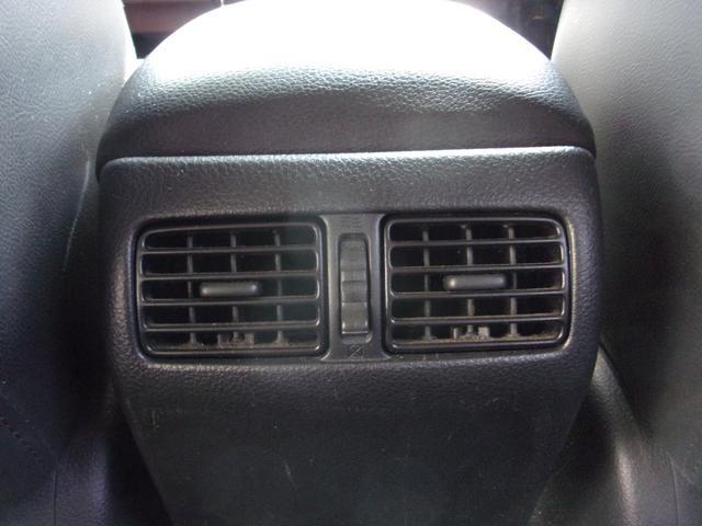 0500204A30260615W00113.jpg