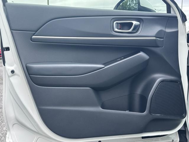 0404649A30260927W00214.jpg
