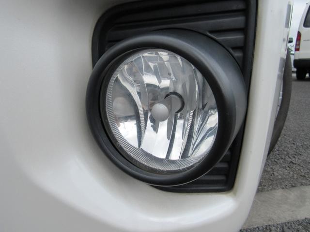 0505254A30260919W00114.jpg