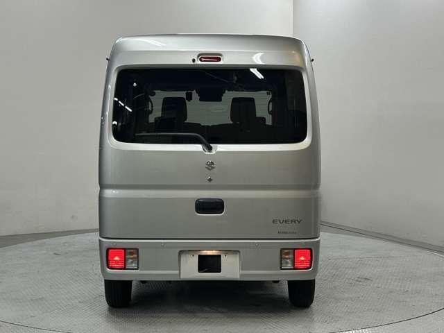 20329178_carP_l_18.jpg