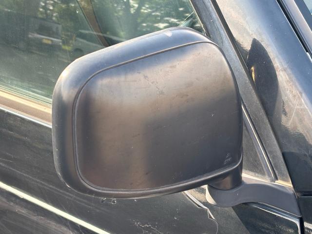 0404285A30260627W00119.jpg