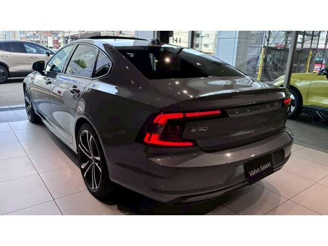 b8aafa0820f70cbd0db2f88b141dc623.jpg