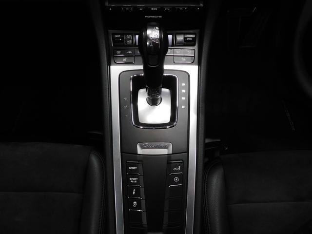 0500520A30260615W00105.jpg