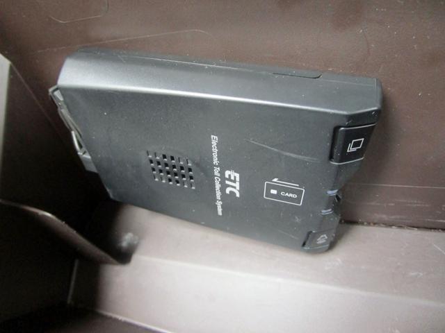 0503263A30260621W00104.jpg