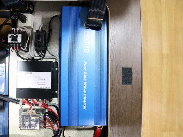 0303041A30260811W00115.jpg