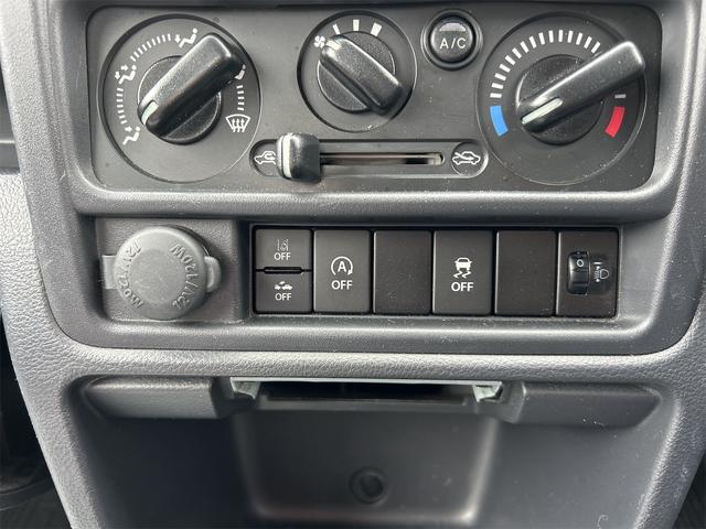 1100110A30260430W00307.jpg