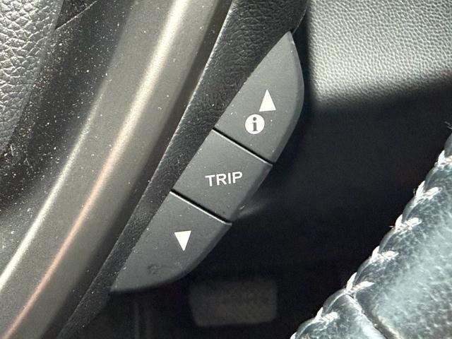 0500068A30260927W00219.jpg