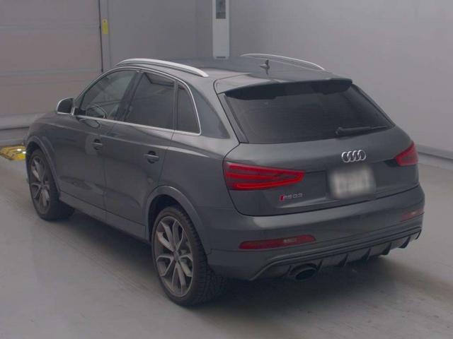 24078350_carP_l_3.jpg