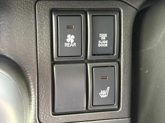 0500054A30260822W00214.jpg