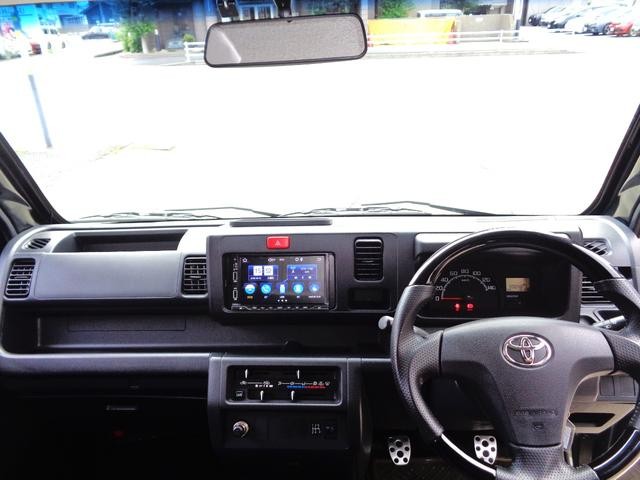 0203835A30260914W00113.jpg