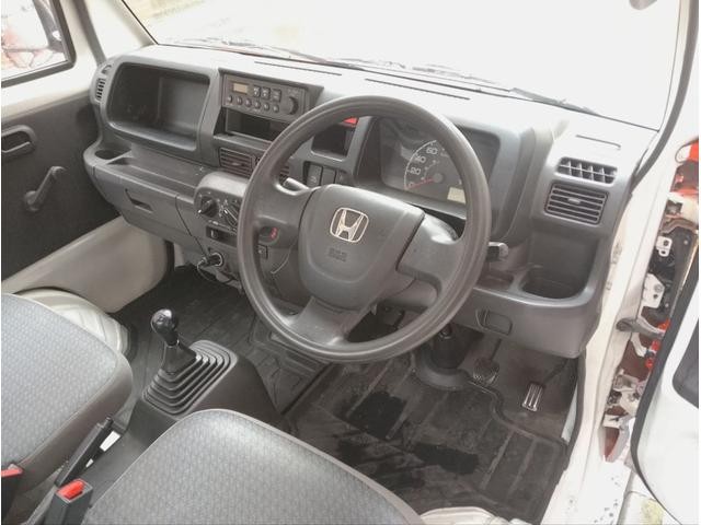0506683A30260916W00202.jpg