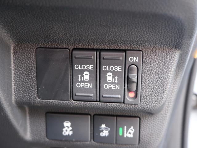 0710156A30260910W00118.jpg