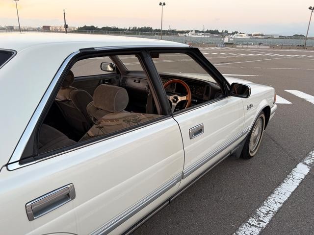 1157780A30260905W00119.jpg