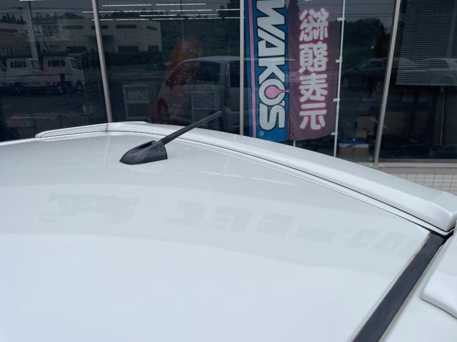 0540484A30260812W00216.jpg