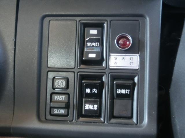 81b7fe203f7818a9b8abc2d3e2854879.jpg