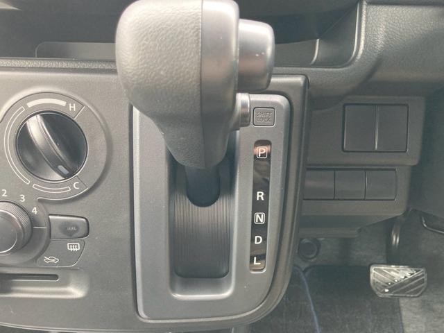 0403511A30260911W00216.jpg