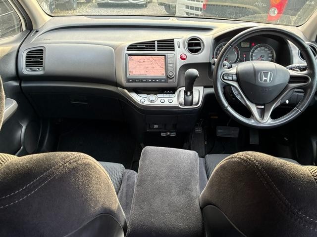0704810A30260527W00201.jpg