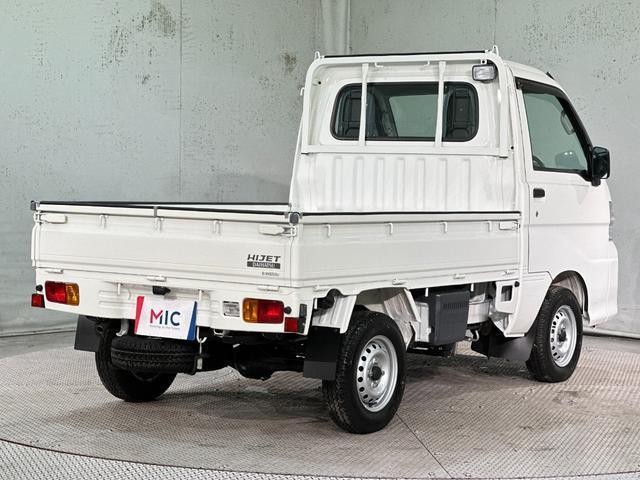 26079757_carP_l_7.jpg