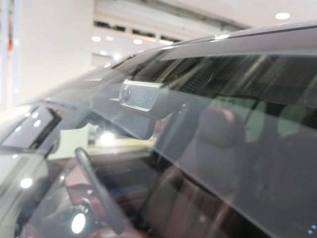 9510212A30260501W00102.jpg