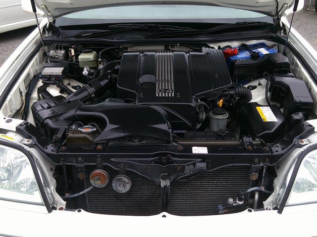 0505196A30260622W00113.jpg