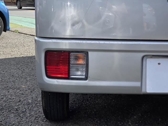 0610224A30260721W00116.jpg