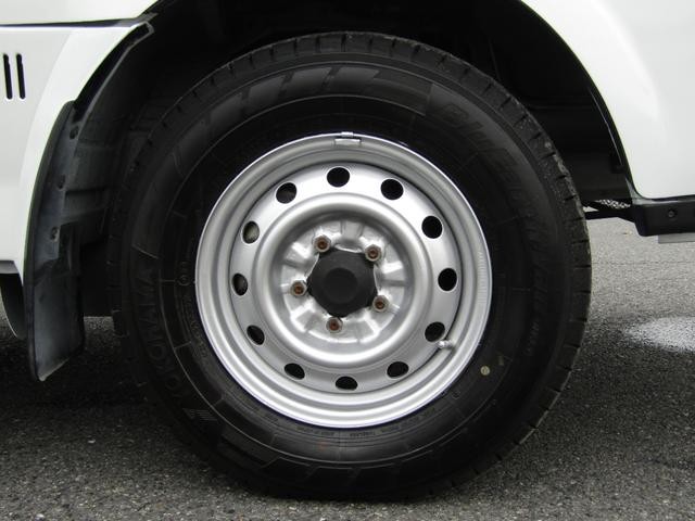 0403558A30260910W00117.jpg