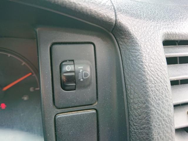 1170008A30260606W00105.jpg