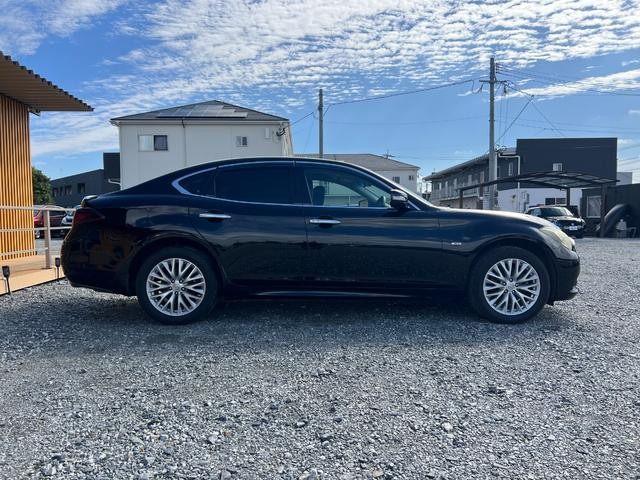 0805194A30261022W00110.jpg