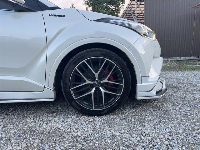 0520304A30260917W00118.jpg