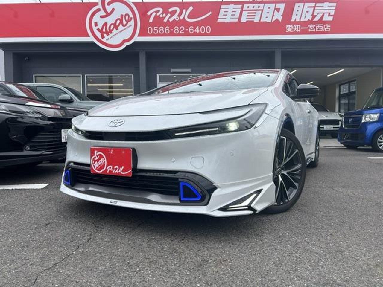 2024 Toyota Prius, photo 1 of 1