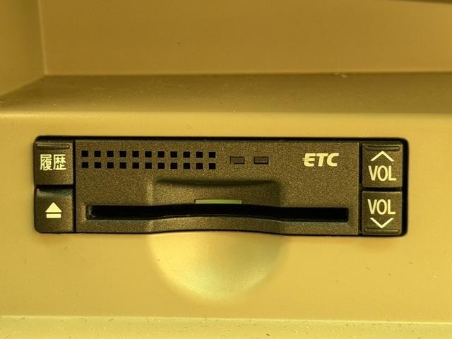 0720286A30260907W00210.jpg