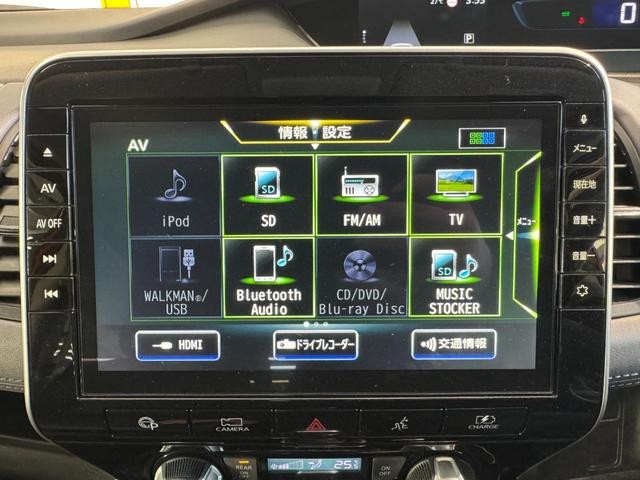 0540499A30261010W00118.jpg