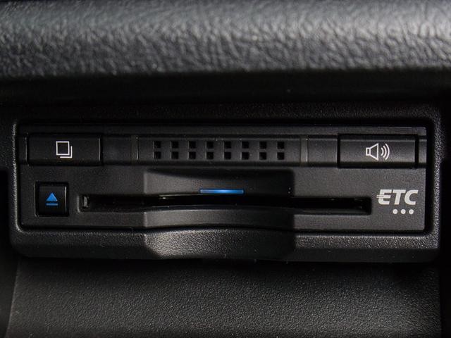 0560520A30260729W00114.jpg