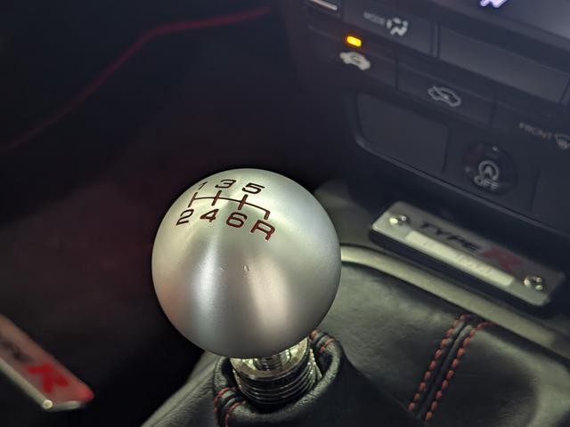 0502713A30260821W00907.jpg