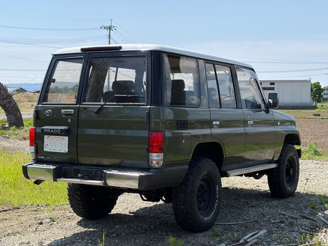 0804829A30260610W00107.jpg