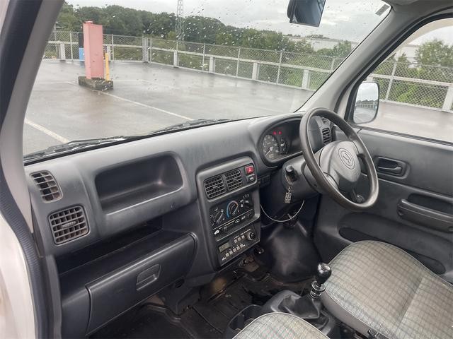 0508493A30260911W00215.jpg
