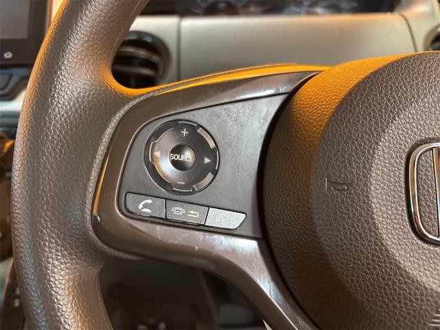 0704454A30260928W00218.jpg